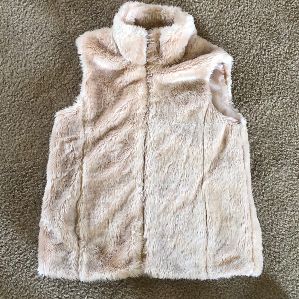 Girls furry vest